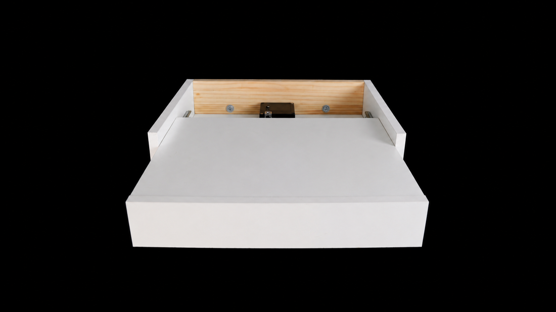 Wandregal mit integriertem Geheimfach — Beetle Wood