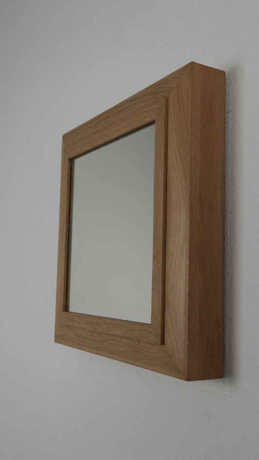 Meuble design européen compartiment secret — Beetle Wood