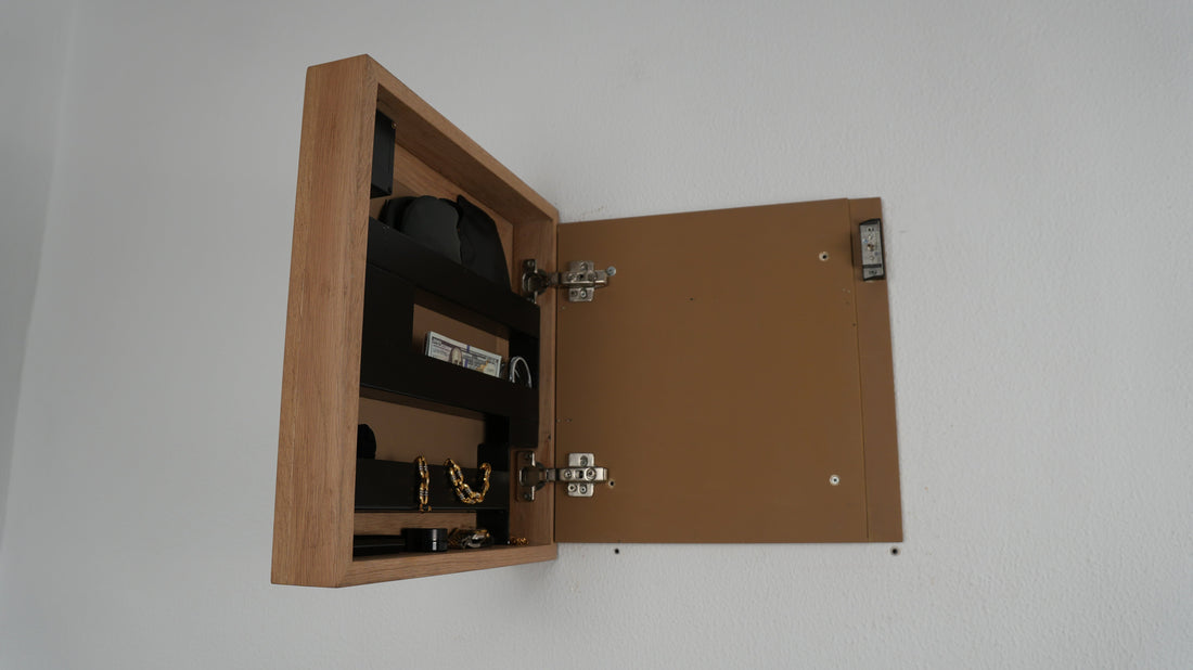 Mobile design europeo con scomparto segreto — Beetle Wood