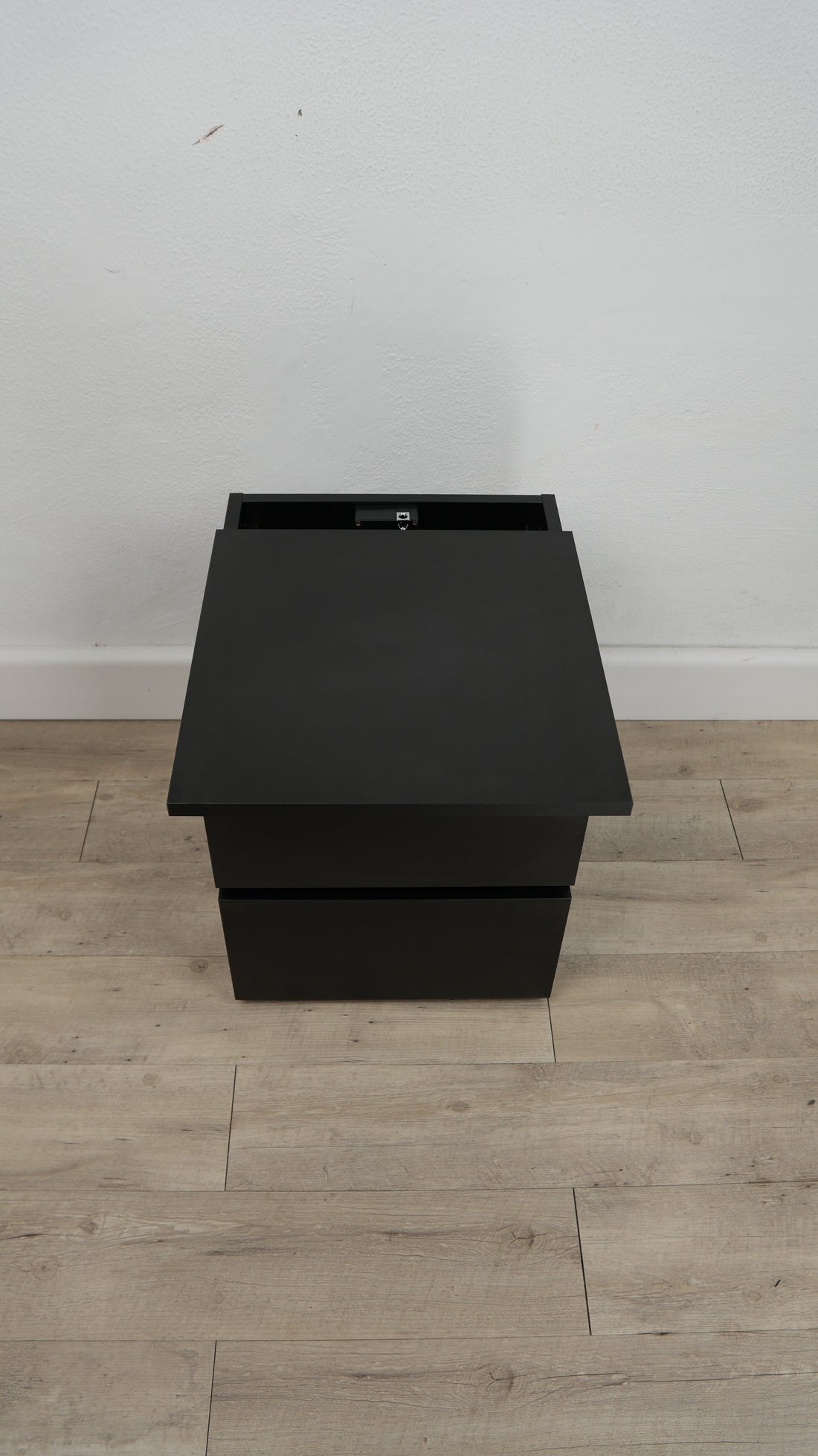Meuble sécurité caché pour protéger domicile — Beetle Wood