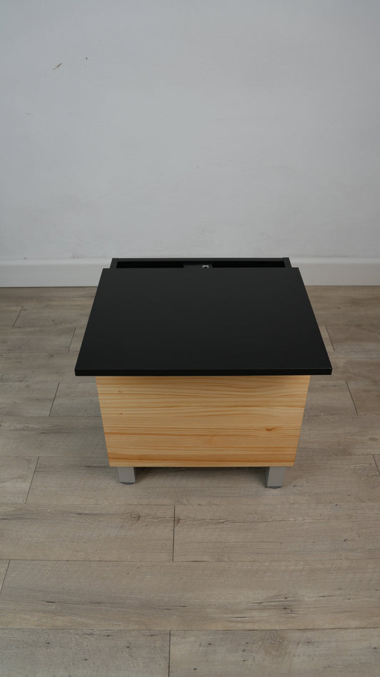 Comodino con vano segreto per gioielli — Beetle Wood