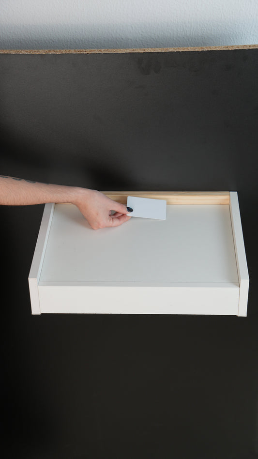 Mesa de centro con cajón secreto — Beetle Wood