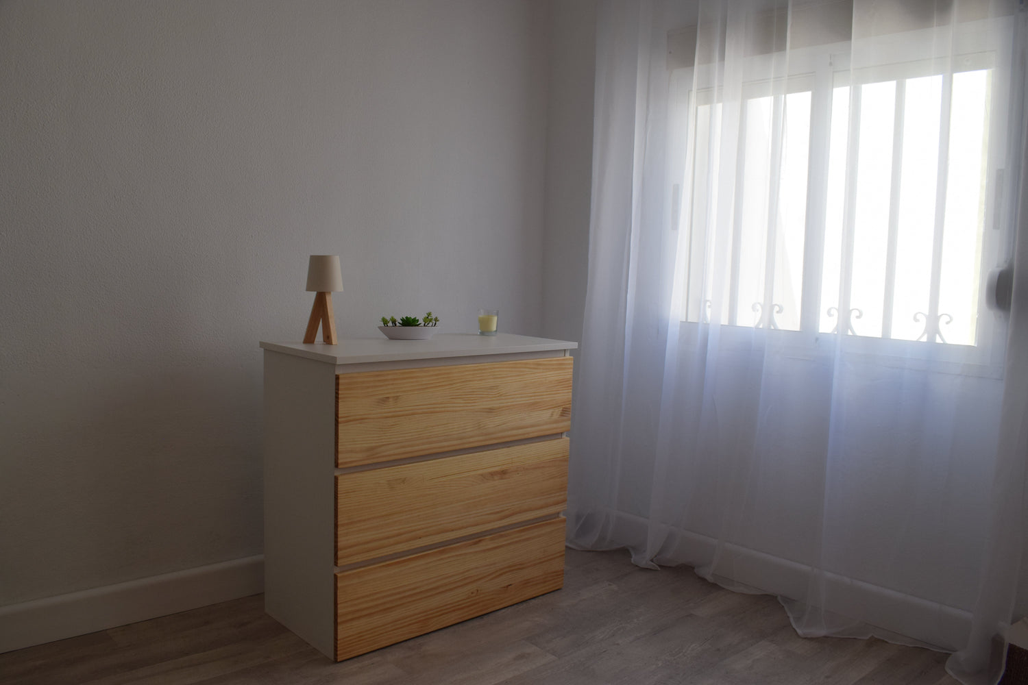 Muebles grandes con compartimento secreto oculto y seguridad invisible de Beetle Wood