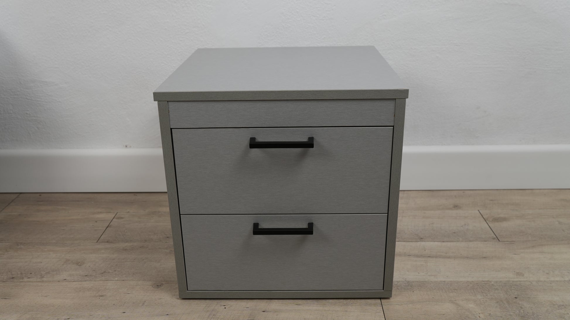 mesita con cajon oculto y doble fondo tipo caja fuerte camuflada