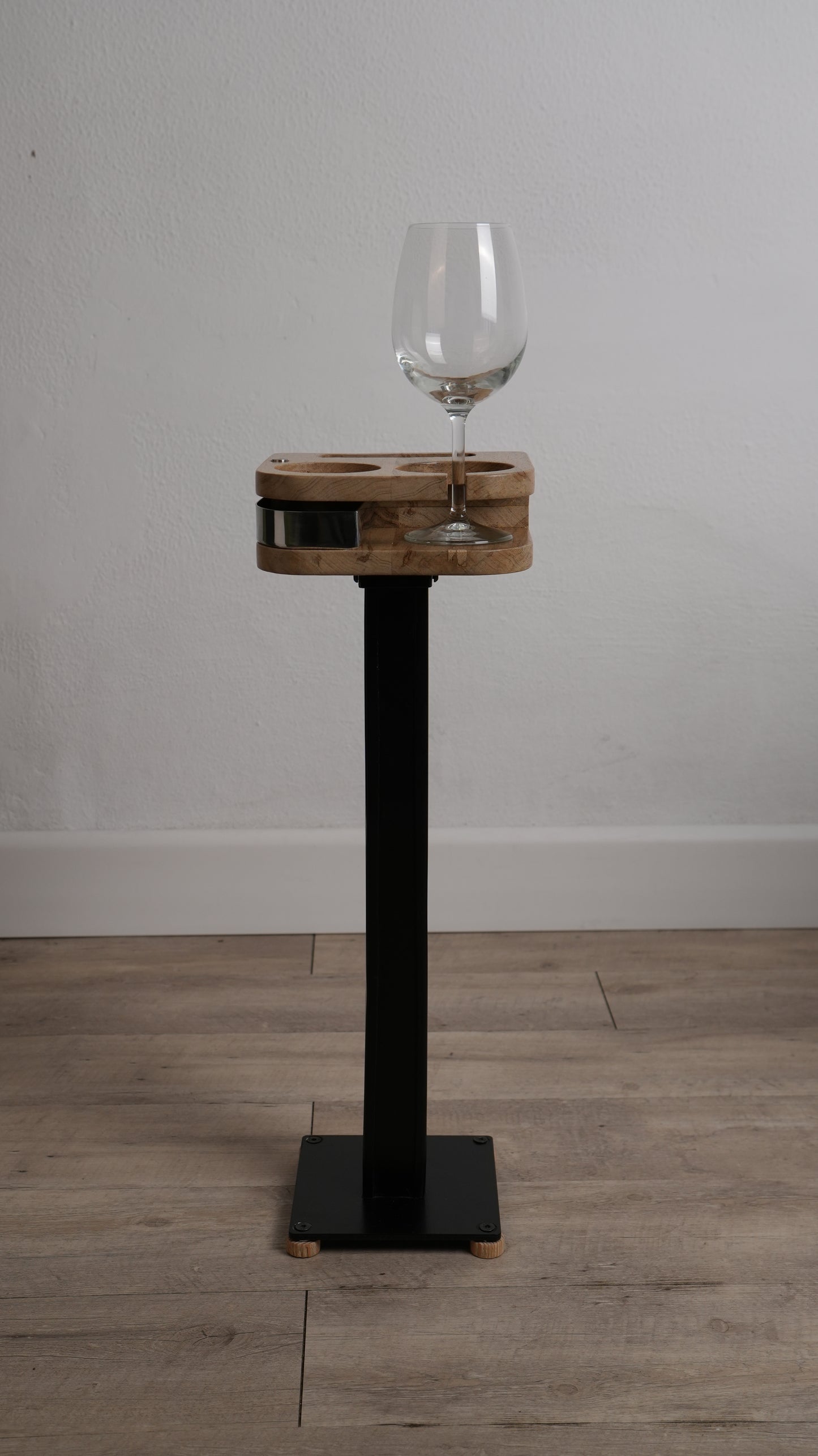 THE HIDDEN SIP mueble especial discreto de Beetle Wood
