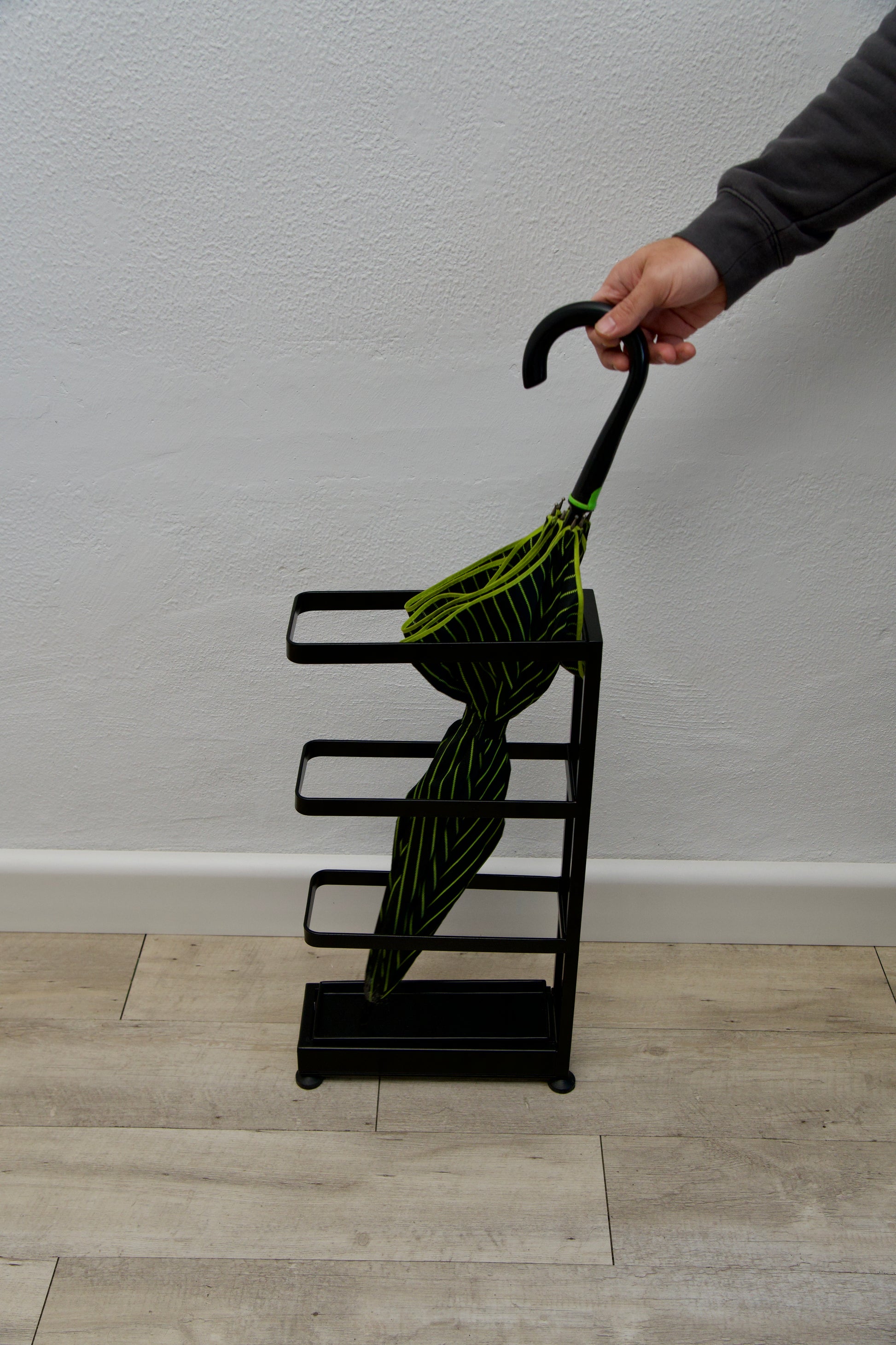 Paraguero con compartimento secreto oculto y seguridad discreta Beetle Wood
